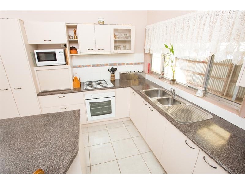 4 Victoria Court, Mildura VIC 3500