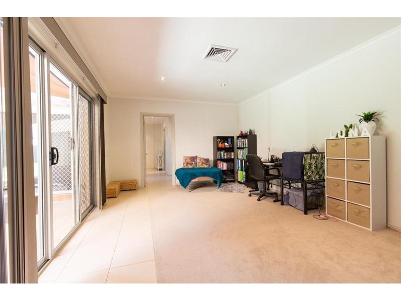 12 Anne Cox Drive, Red Cliffs VIC 3496