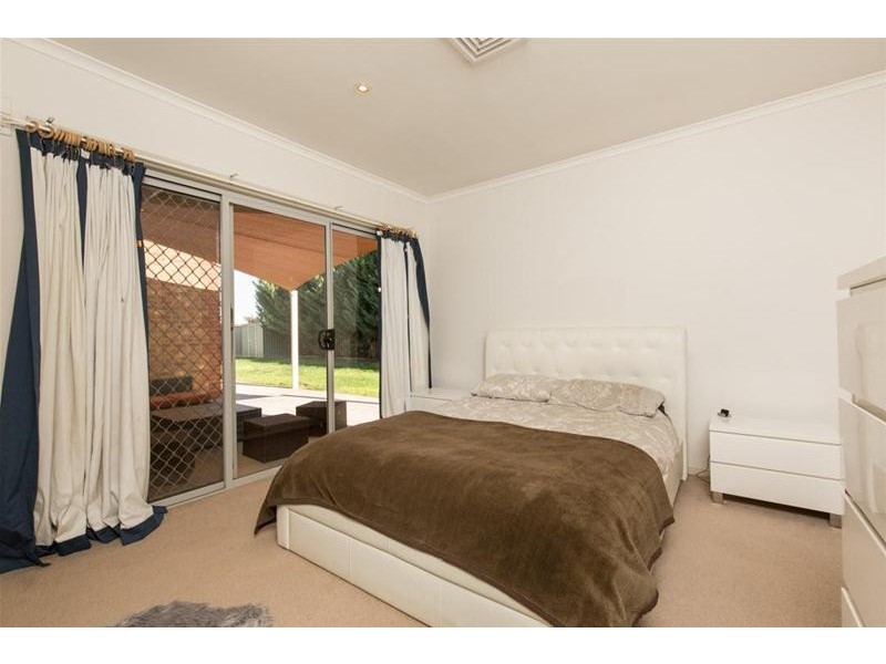 12 Anne Cox Drive, Red Cliffs VIC 3496