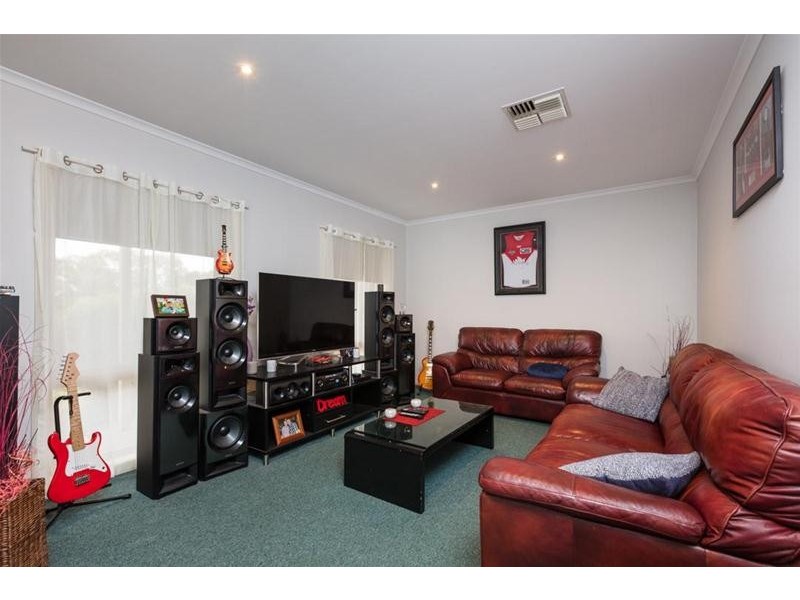 4 Thames Place, Mildura VIC 3500