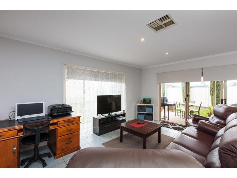 4 Thames Place, Mildura VIC 3500