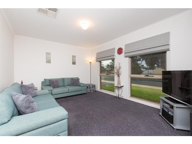 12 Carmela Court, Mildura VIC 3500