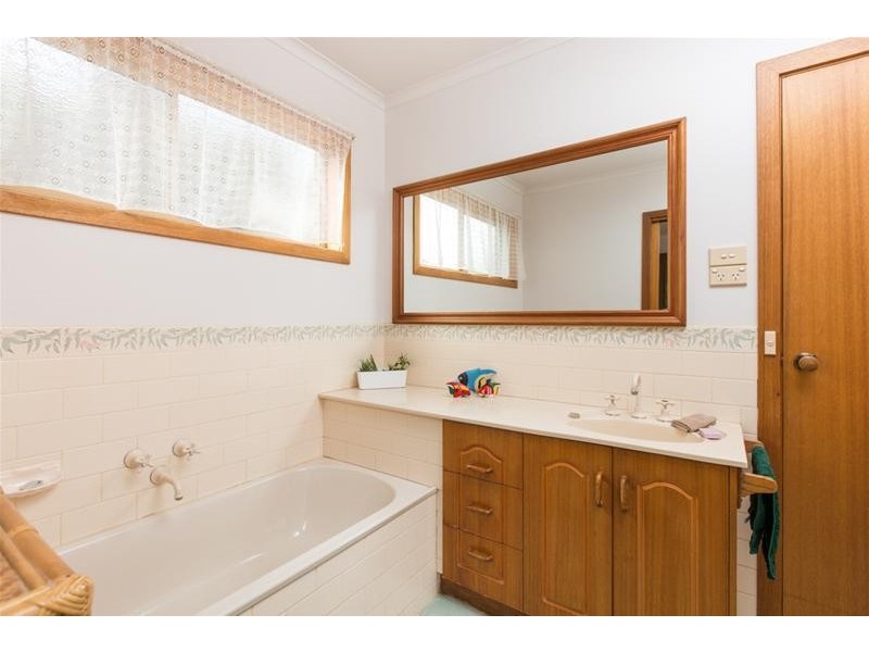 8 Greenvale Parade, Mildura VIC 3500