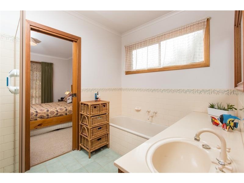 8 Greenvale Parade, Mildura VIC 3500