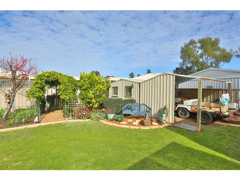 8 Greenvale Parade, Mildura VIC 3500