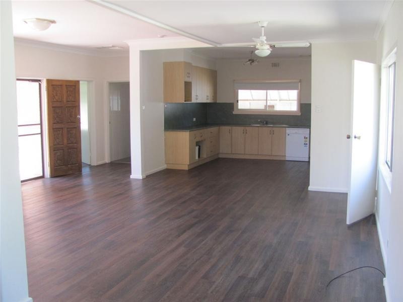 153 Adelaide Street, Gol Gol NSW 2738