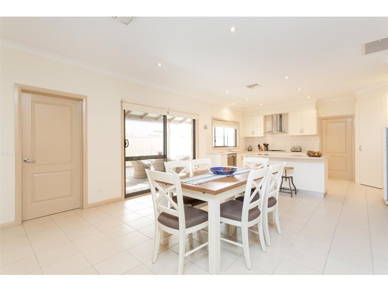 8 Popular Alm Court, Mildura VIC 3500