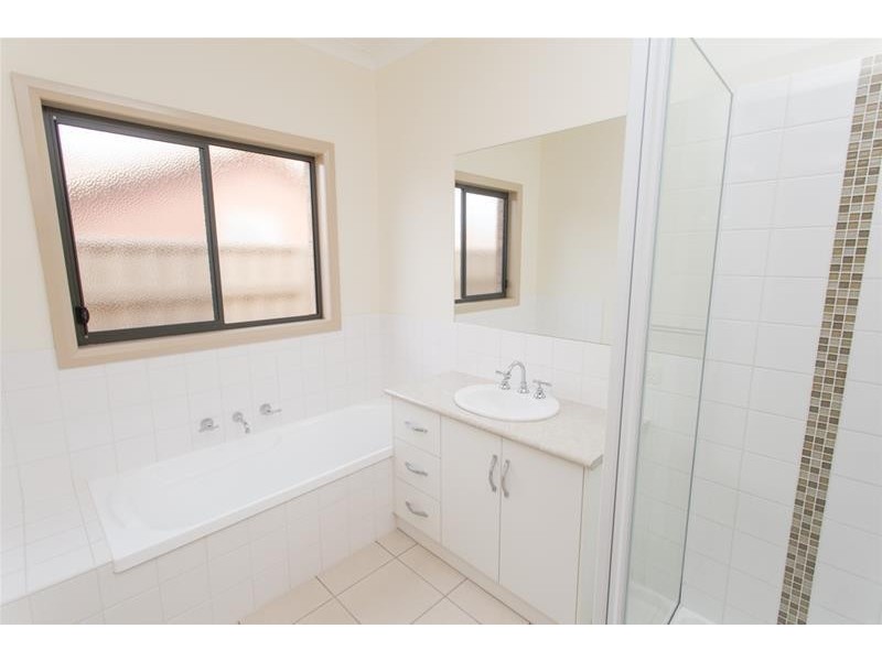 8 Popular Alm Court, Mildura VIC 3500