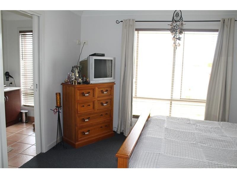 4 Darlington Parade, Mildura VIC 3500