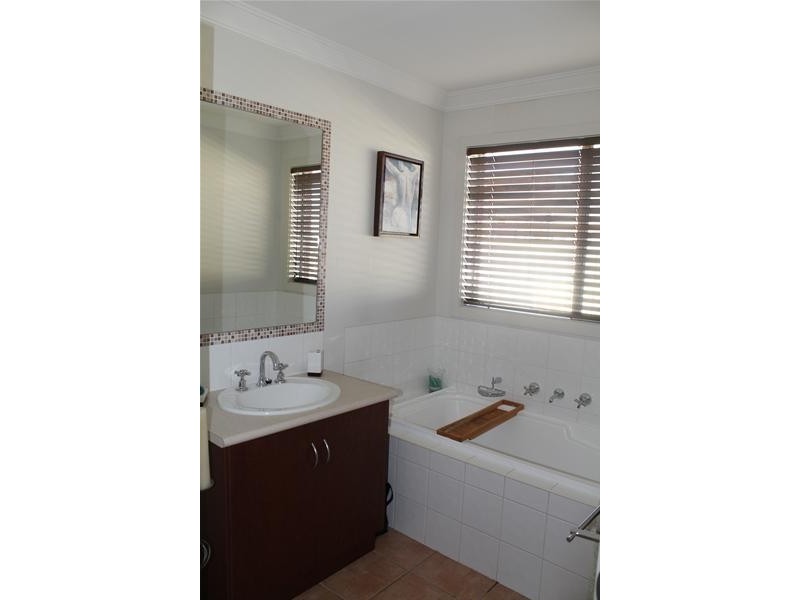 4 Darlington Parade, Mildura VIC 3500