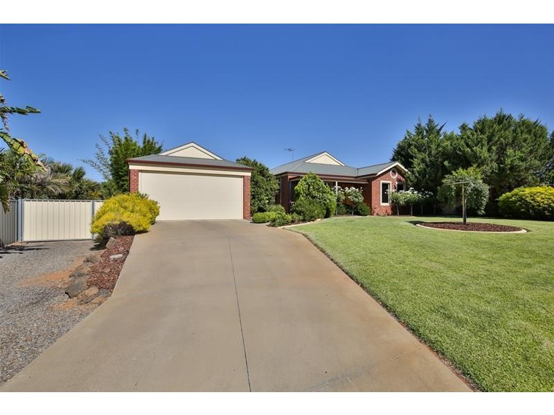 35 Wadsworth Drive, Gol Gol NSW 2738