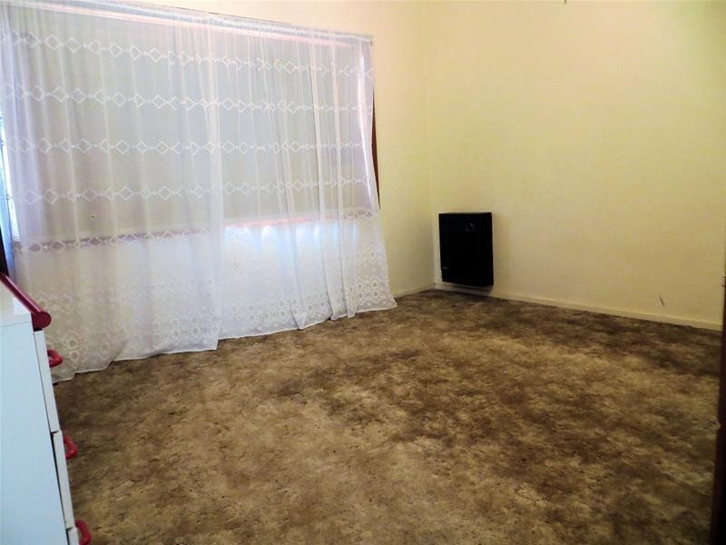 38 Flora Avenue, Cabarita VIC 3505