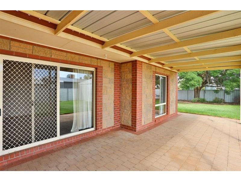 4 Meadow Grove, Mildura VIC 3500