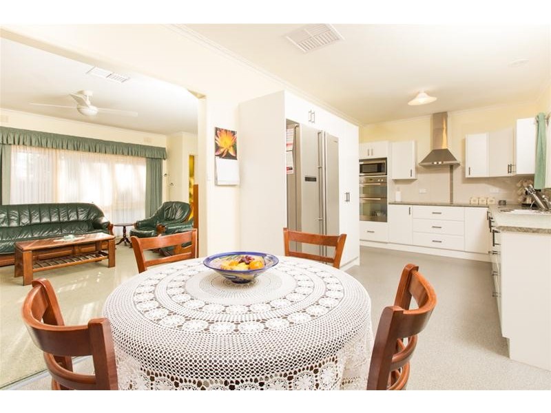 683 Cureton Avenue, Nichols Point VIC 3501