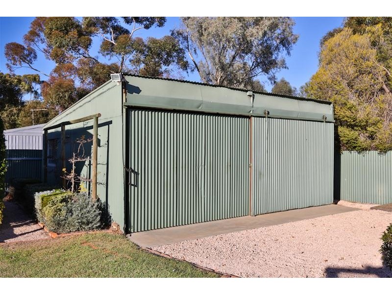 683 Cureton Avenue, Nichols Point VIC 3501