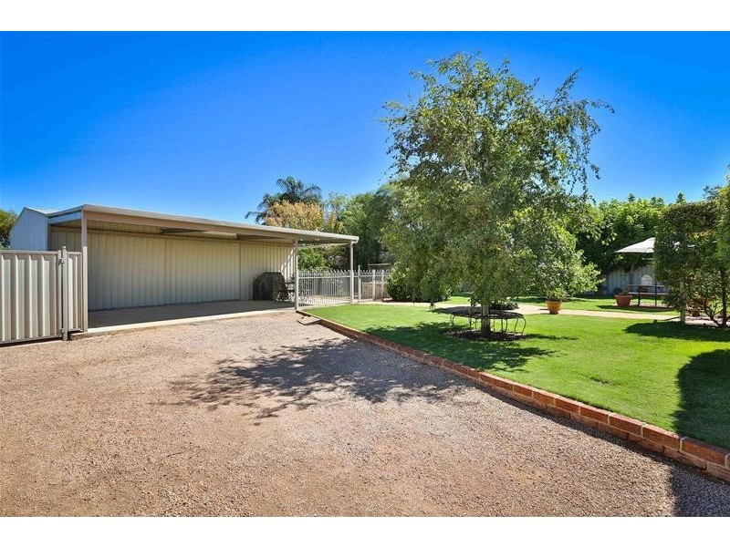589 Sandilong Avenue, Irymple VIC 3498