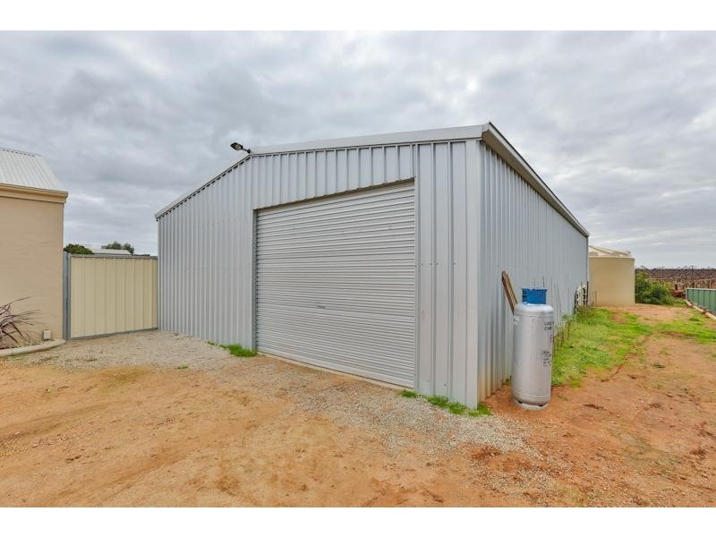 29 Derna Road, Robinvale VIC 3549