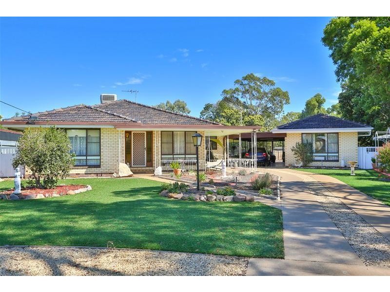 8 Robyn Court, Irymple VIC 3498