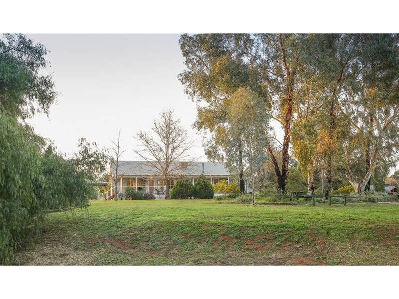 871 Cureton Avenue, Irymple VIC 3498