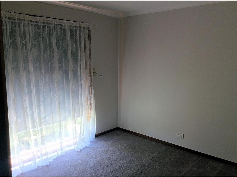 2/17 Whittaker Crescent, Red Cliffs VIC 3496