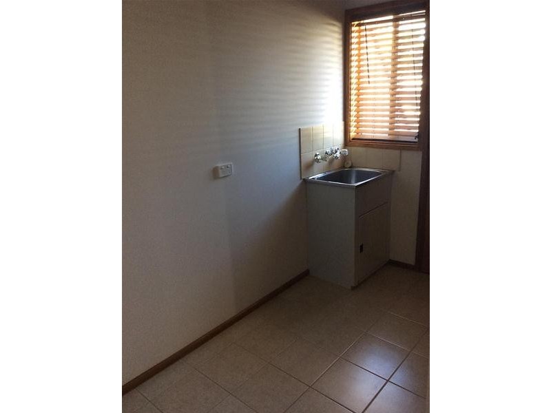 2/17 Whittaker Crescent, Red Cliffs VIC 3496