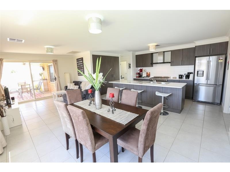 6 Bozzi Court, Mildura VIC 3500