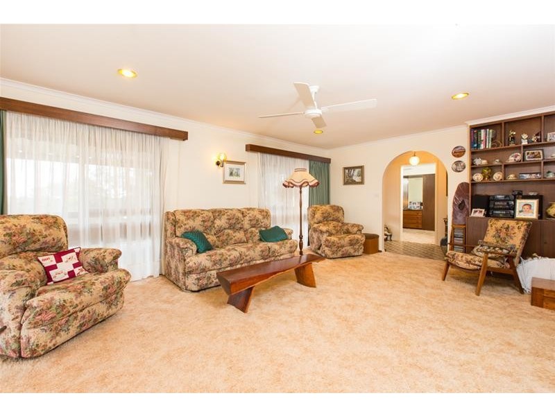 43 Riverview Drive, Dareton NSW 2717