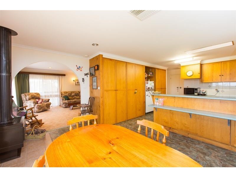 43 Riverview Drive, Dareton NSW 2717