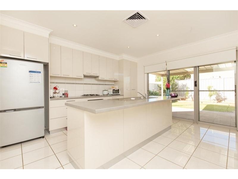 2/11 Wisteria Way, Mildura VIC 3500