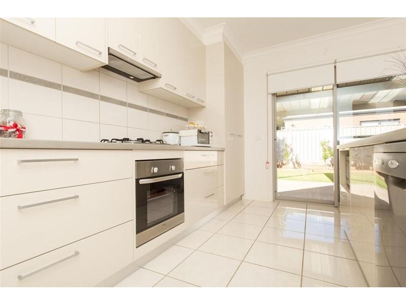2/11 Wisteria Way, Mildura VIC 3500