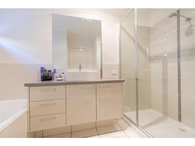 2/11 Wisteria Way, Mildura VIC 3500