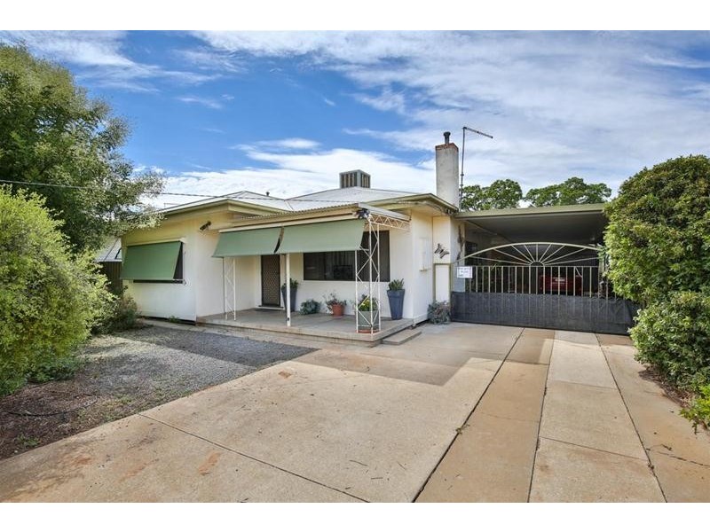8 Oak Avenue, Mildura VIC 3500