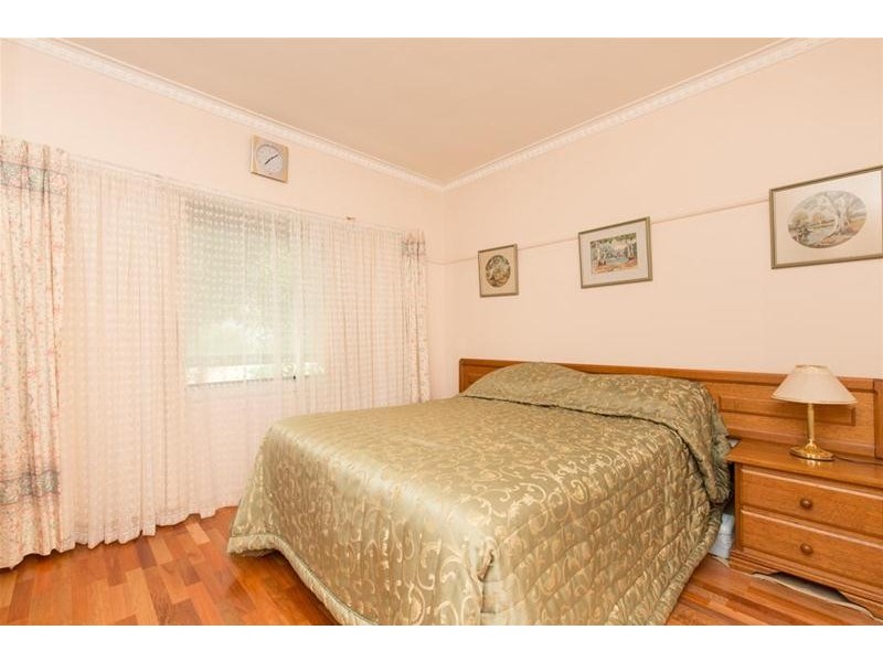 8 Oak Avenue, Mildura VIC 3500