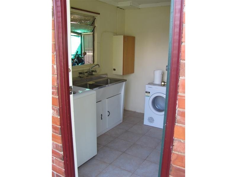 8 Kurrajong Parade, Mildura VIC 3500