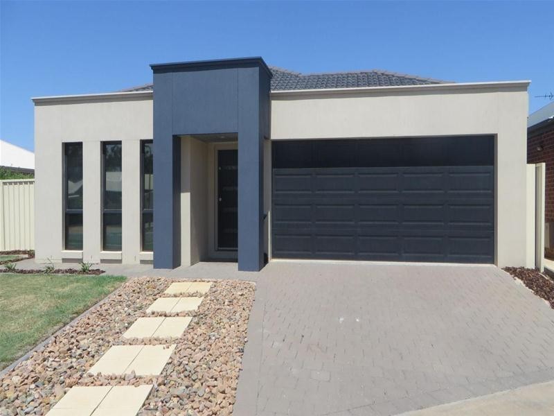 4 Oxley Court, Mildura VIC 3500