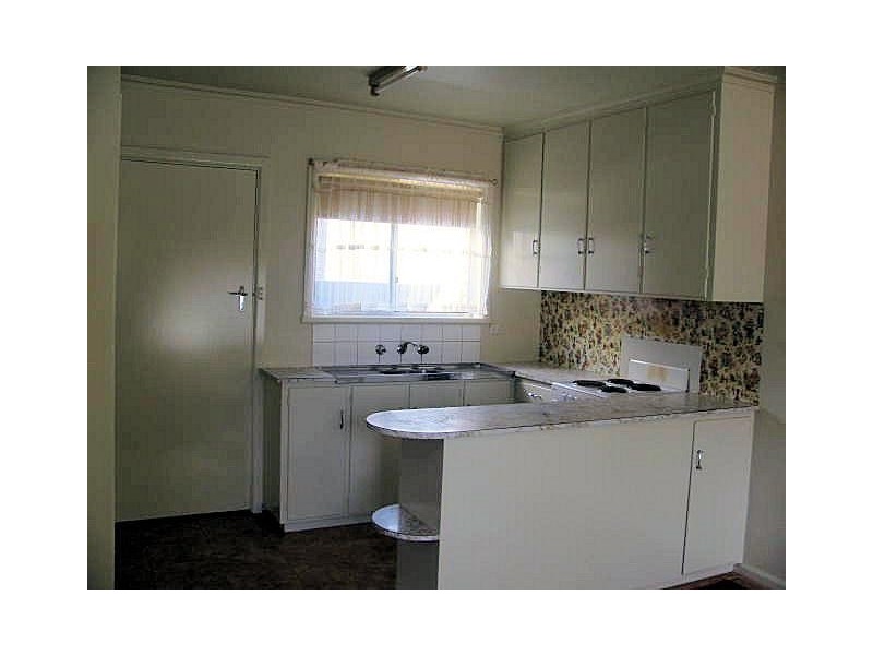 2/4 Cameron Avenue, Mildura VIC 3500