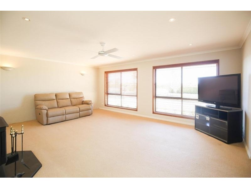 27 Main Avenue South, Merbein VIC 3505