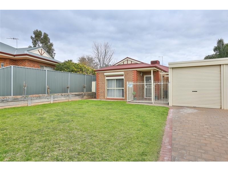8 Cupper Grove, Merbein VIC 3505