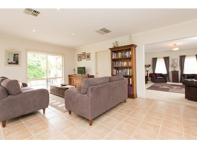 10 Shakira Court, Mildura VIC 3500