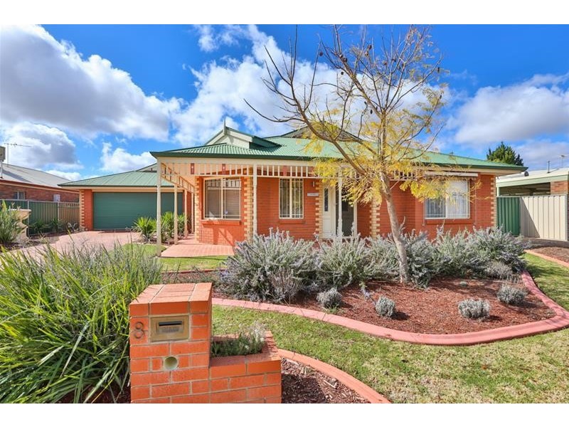 8 James Cook Drive, Mildura VIC 3500