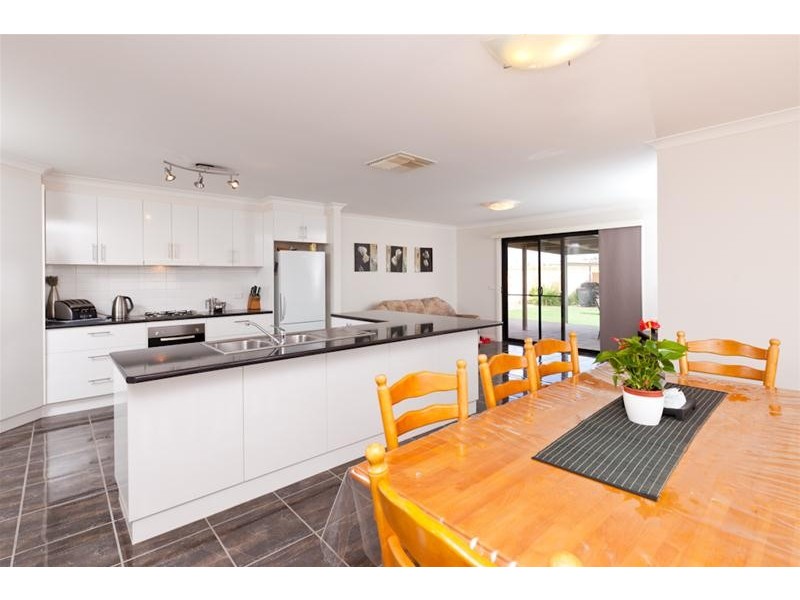 196 Pitman Avenue, Buronga NSW 2739