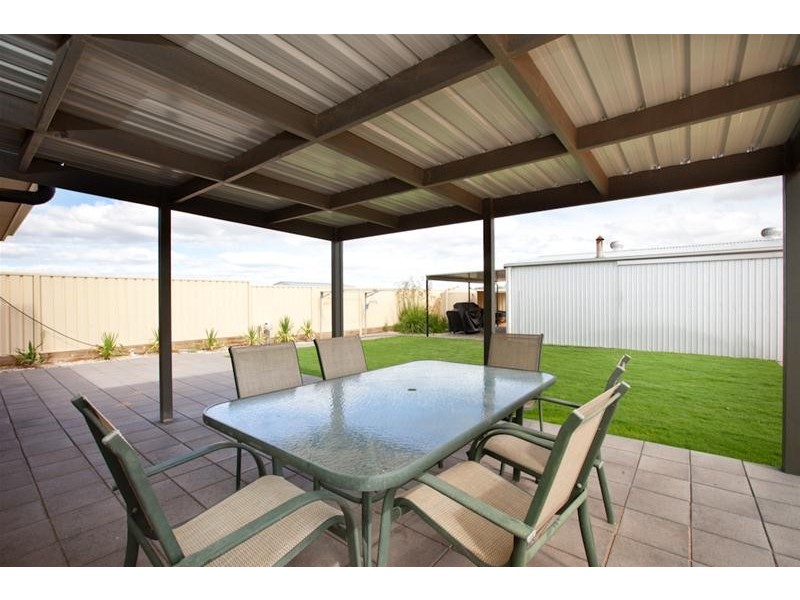 196 Pitman Avenue, Buronga NSW 2739