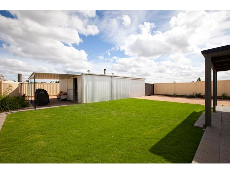 196 Pitman Avenue, Buronga NSW 2739