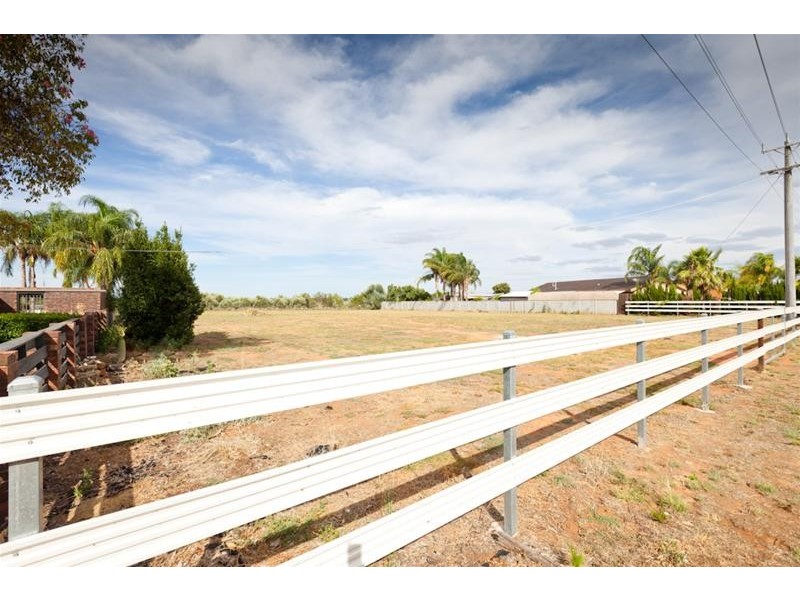 31 First Street, Nichols Point VIC 3501