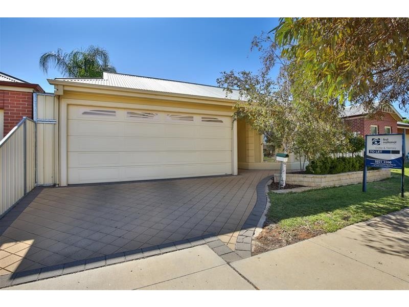 17 Burnside Way, Mildura VIC 3500