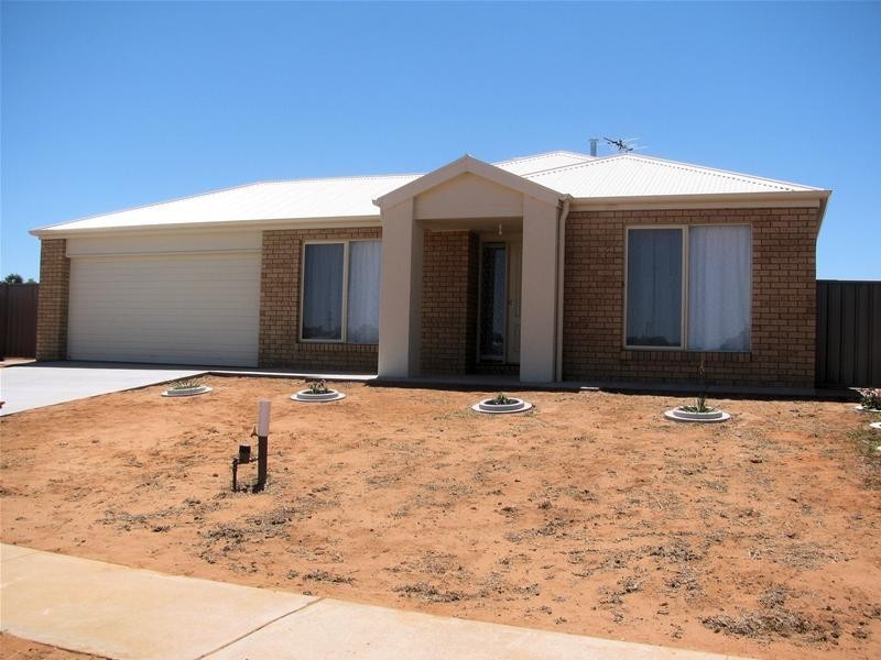 9 Lever Jary Court, Red Cliffs VIC 3496