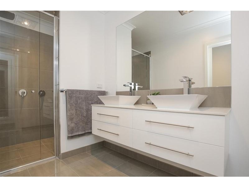 8 Lakeview Court, Mildura VIC 3500