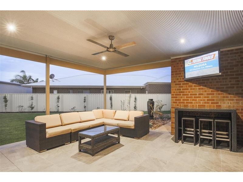 8 Lakeview Court, Mildura VIC 3500