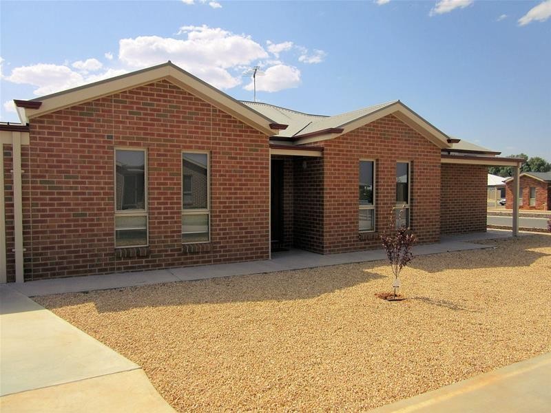 15 Betty Krake Drive, Red Cliffs VIC 3496