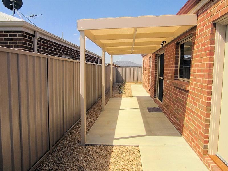 15 Betty Krake Drive, Red Cliffs VIC 3496